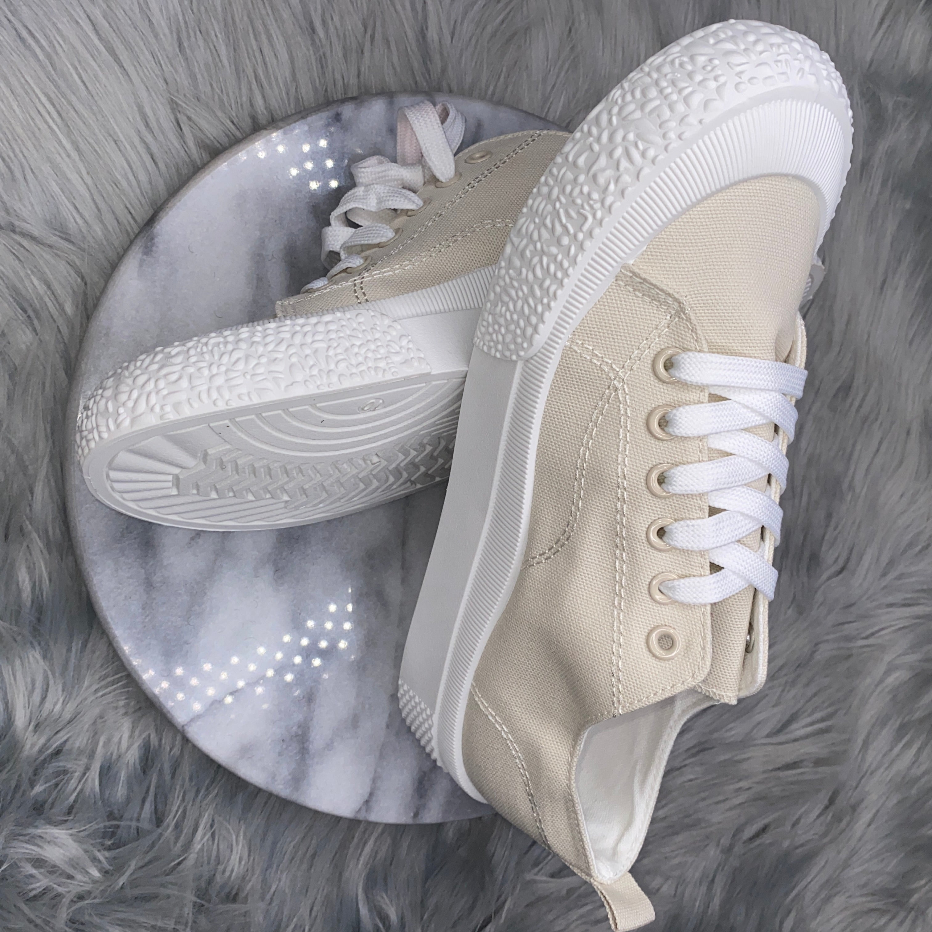 Sneakers Canvas Cream | C'est Martine
