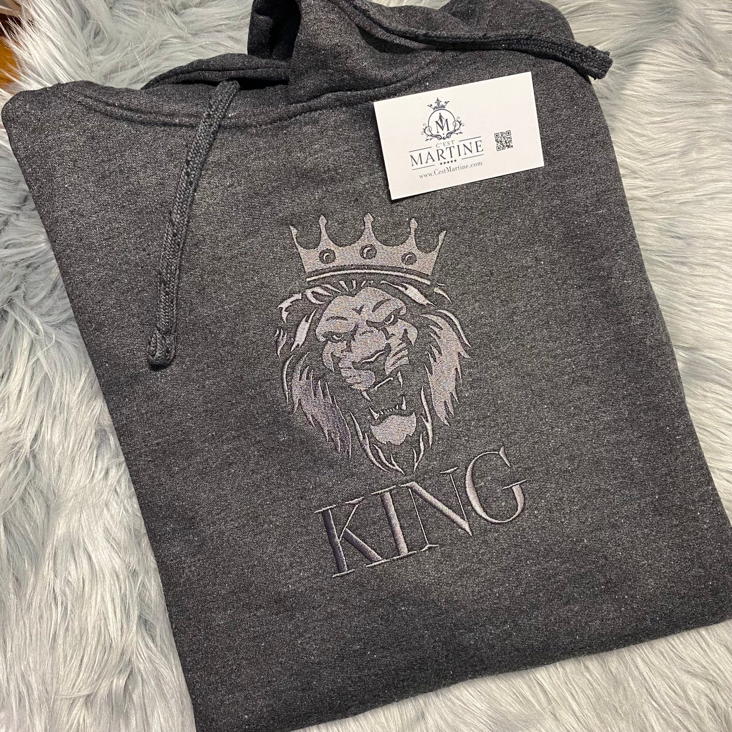Hoodie Custom King Embroidery, Lion with a Crown | C'est Martine