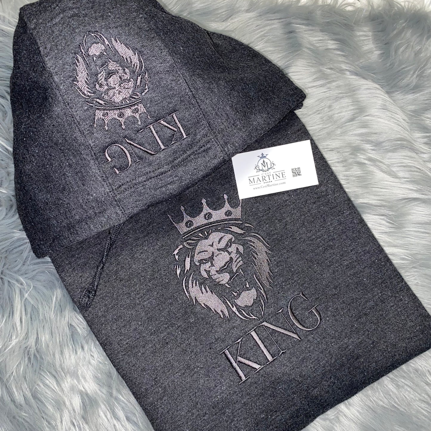 Hoodie Custom King Embroidery, Lion with a Crown | C'est Martine